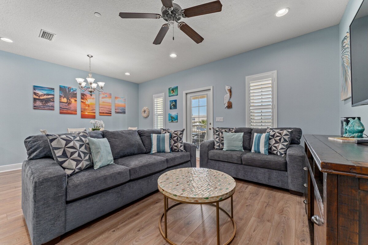 Photo 4 of Coastal Getaway-Heated Pool-Golf Cart Included-Walk to Beach!!