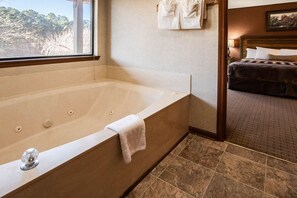 Ensemble douche/baignoire, baignoire à jets, serviettes fournies