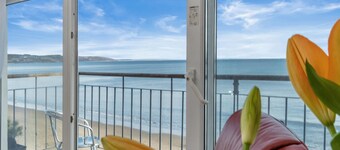 On The Beach - Direct Beach Access Sea Views