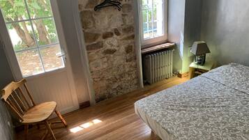 5 chambres, fer et planche Ă repasser, Wi-Fi gratuit, draps fournis