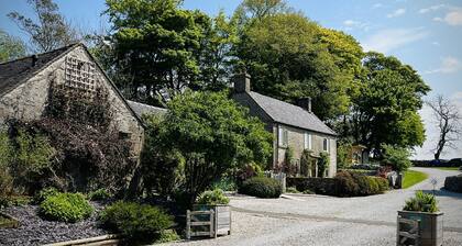 Stunning three bedroom farmhouse