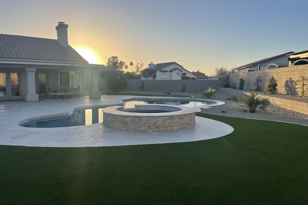 AuĂenpool, beheizter Pool