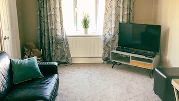 Smart TV, books, stereo