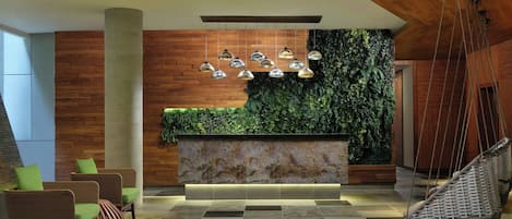 2 bar/lounge, bar kolam renang dan bar tepi kolam renang