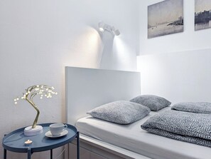 2 bedrooms, in-room safe, desk, free WiFi