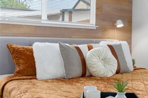 3 habitaciones, escritorio, wifi gratis y ropa de cama 