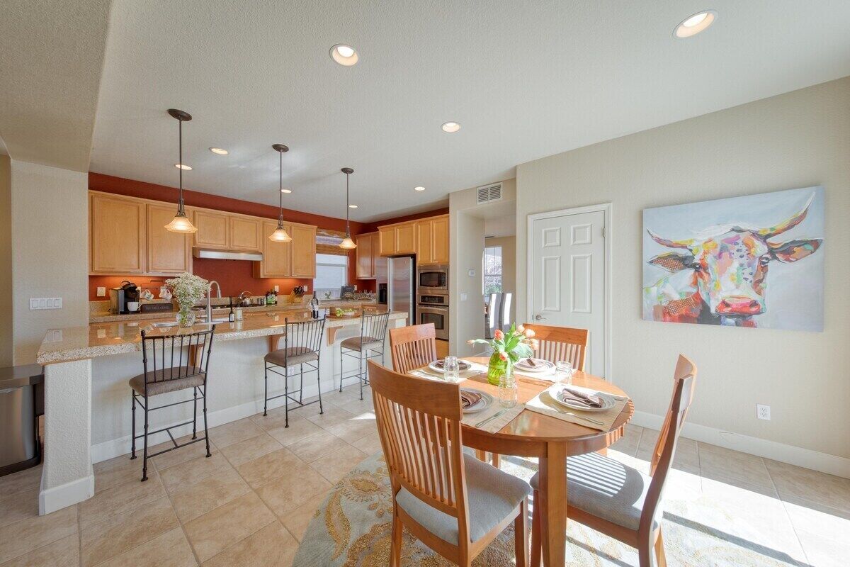 Escape to Golf & Wine Paradise:Stunning Home in the Heart of Wine Country