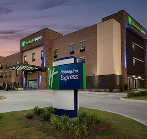 Exterior - Holiday Inn Express Hattiesburg West Univ Area by IHG (Hattiesburg)