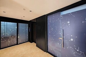 Interior - No. 8 Chain Hotel (Shenzhen Dongmen Hubei Metro Station) (Shenzhen)