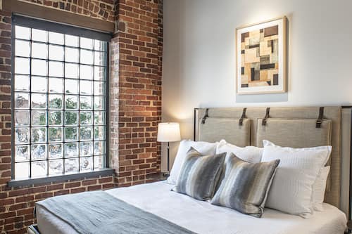 Signature Apartment