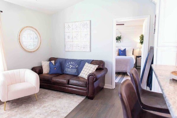 3 bedrooms, iron/ironing board