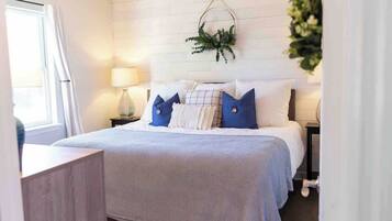 3 bedrooms, iron/ironing board