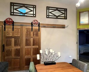 Dining - 5th Ave Pond Side Retreat (Mead)