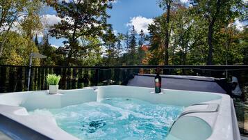 Bain à remous extérieur