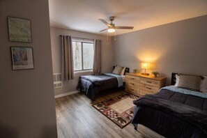 3 Schlafzimmer, Bügeleisen/Bügelbrett, WLAN, Bettwäsche