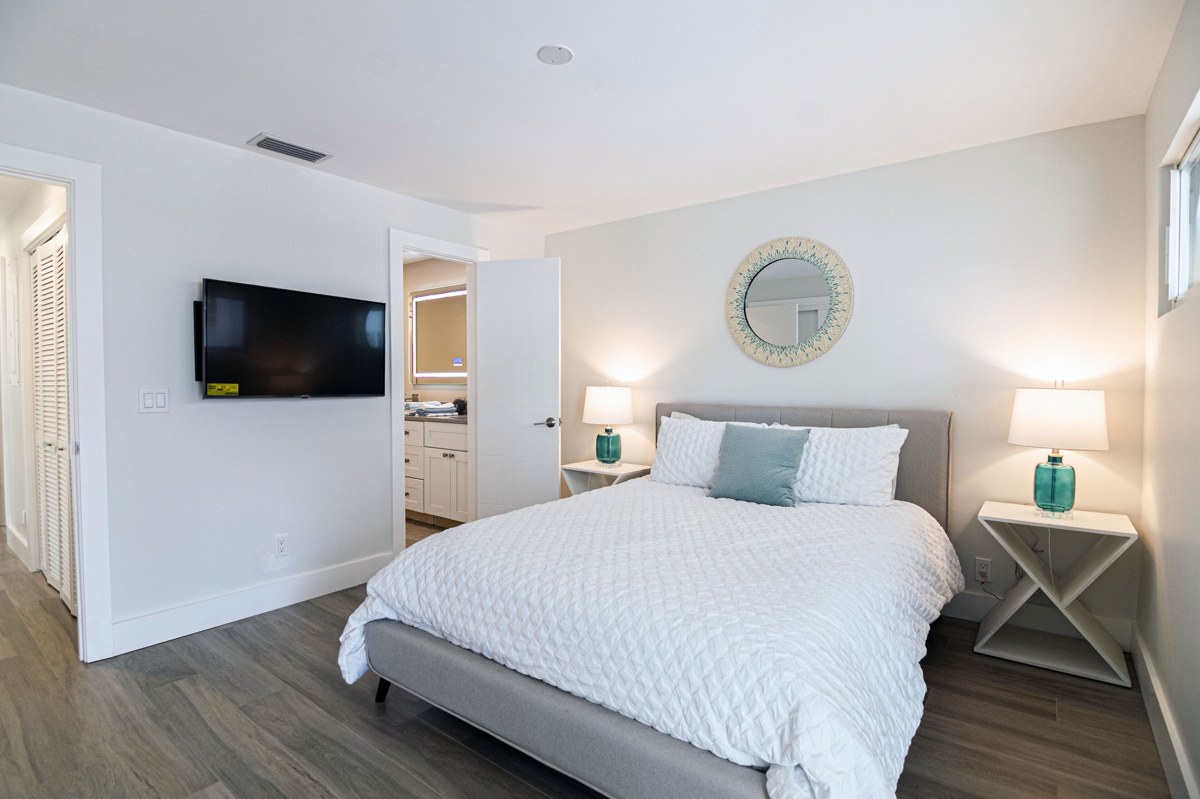 3 bedrooms, iron/ironing board, travel crib, free WiFi