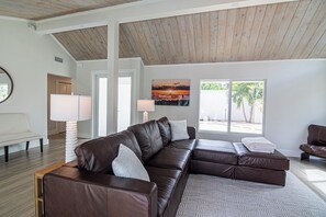 Smart TV, books, stereo, printers