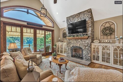 Beautiful lakeside family or corporate retreat with pool, hot tub, and  more!