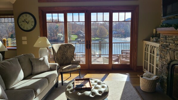 Smart TV, fireplace, table football, books