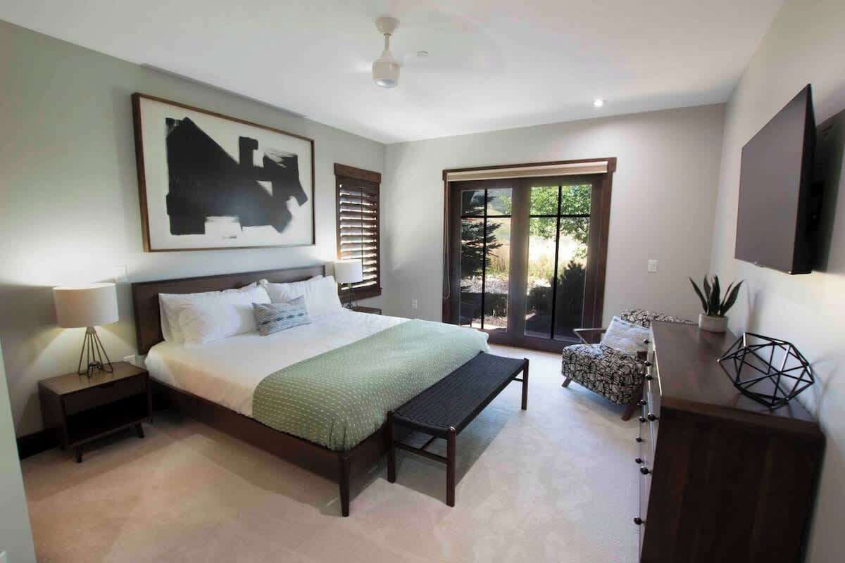 2 chambres, fer et planche à repasser, Wi-Fi, draps fournis