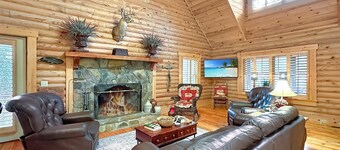 A Log Home Above the Lake | Hickory Hills Cabin