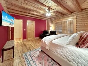 5 bedrooms, iron/ironing board, free WiFi, bed sheets - A Log Home Above the Lake | Hickory Hills Cabin (Highlands)