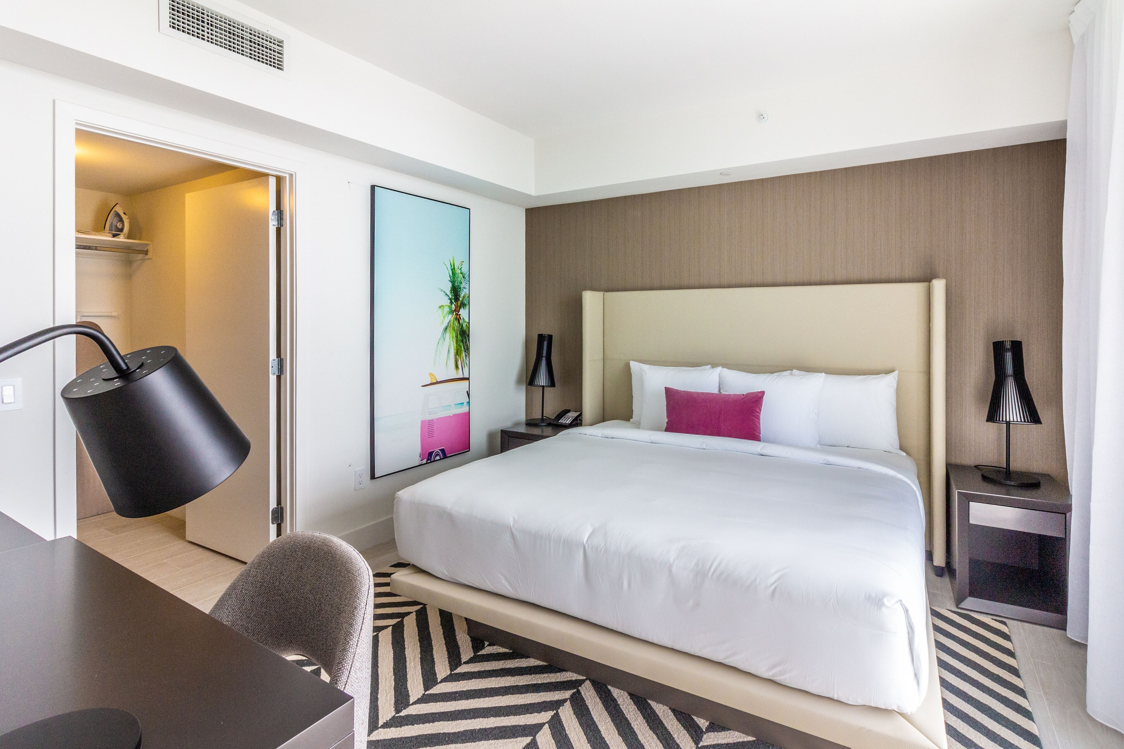 3 chambres, fer et planche à repasser, Wi-Fi gratuit, draps fournis