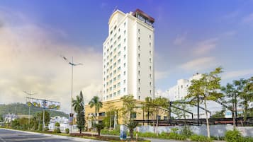Mặt tiền nơi lưu trú
