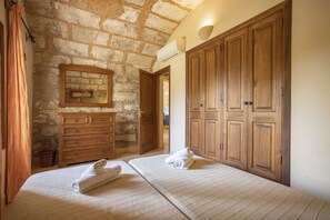 6 bedrooms, free WiFi, bed sheets - Finca Sa Mina Family (Selva)