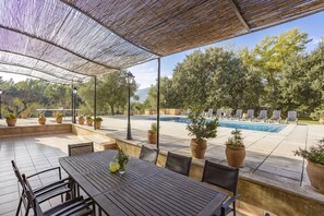 Outdoor dining - Finca Sa Mina Family (Selva)