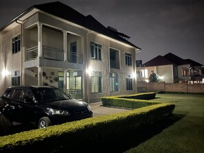 Exterior - Captivating 7-Bed House in Kigali, Rwanda (Kigali)