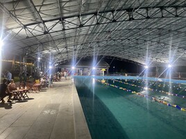 2 piscinas al aire libre