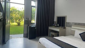 Habitació doble bàsica, 1 llit de matrimoni gran | Terrassa o pati