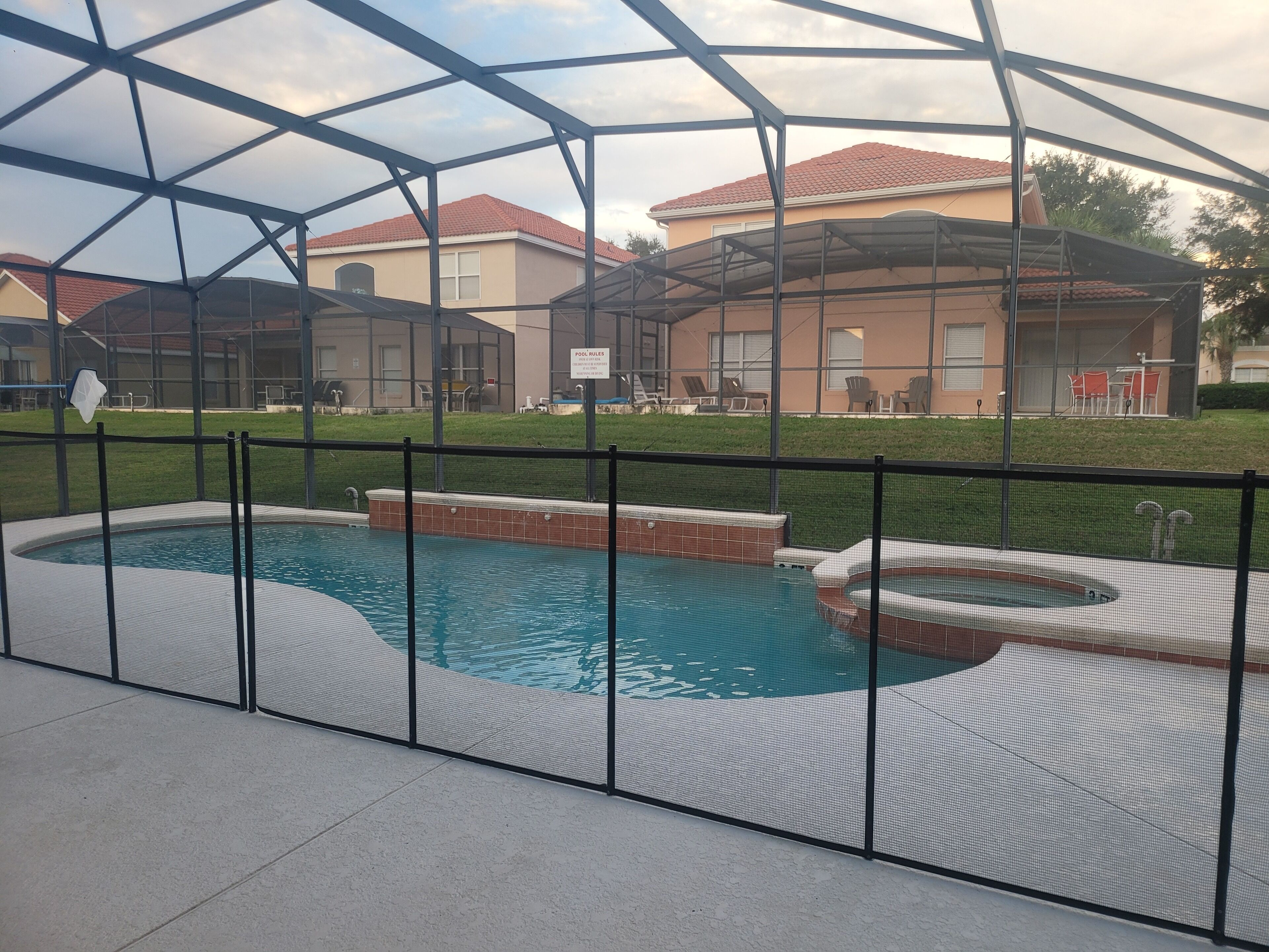 6 bedroom and 6 bath villa with pool 