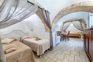 2 chambres, Wi-Fi gratuit, draps fournis