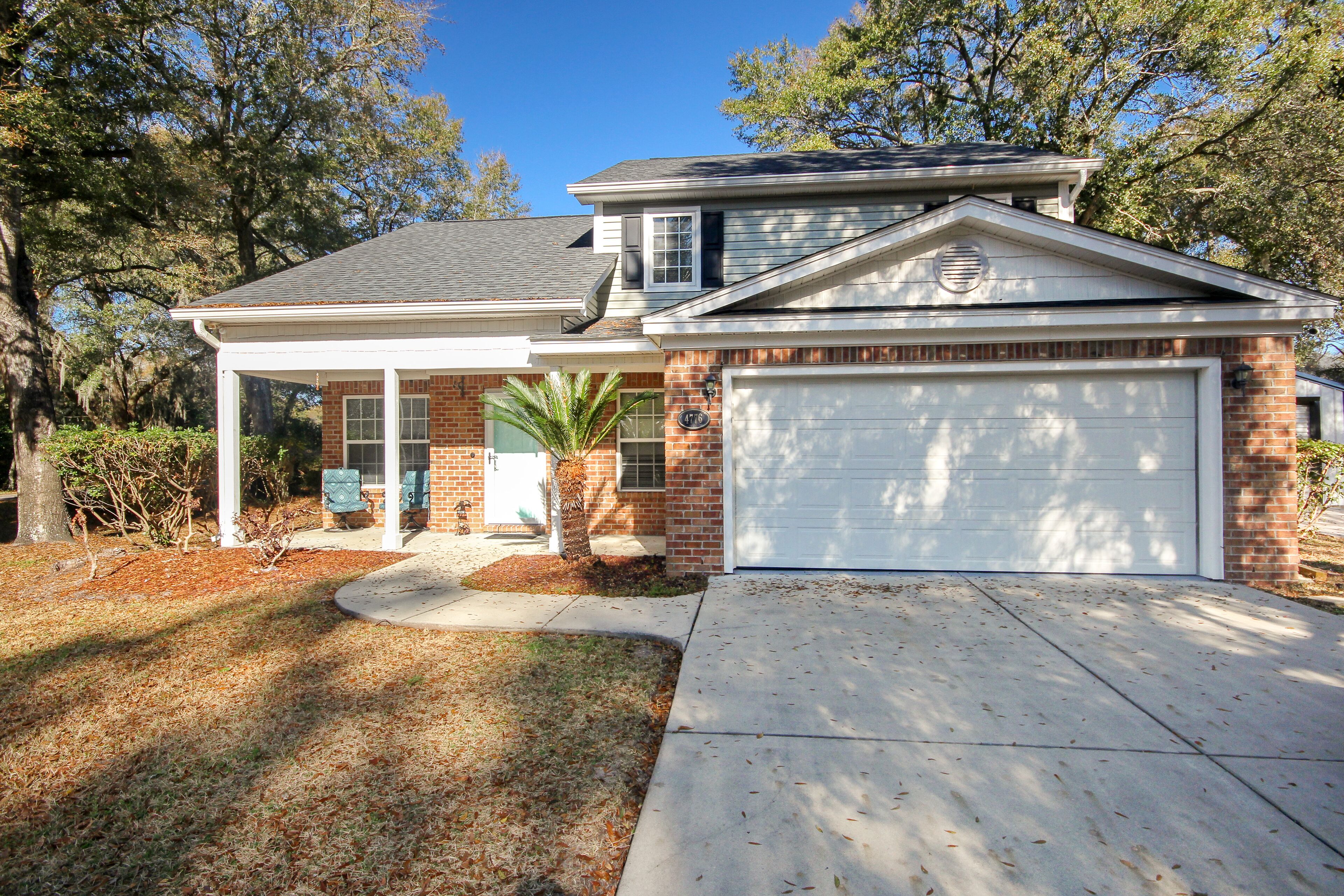Dog-friendly home with large, fenced yard - near golf, town & the beach