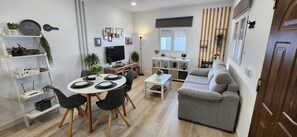 Unclassified image, 4 of 30, button