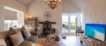 Bron Wendon: Seaside 3-Bed Home in Cemaes Bay | Managed by Anglesey Holiday Lettings