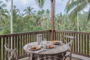 Free daily continental breakfast - Galalima Glamping (Selemadeg)