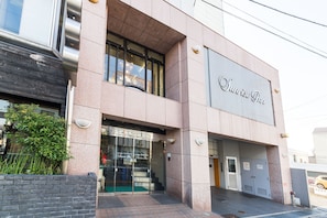 Exterior - Sunrise Inn (Kaizuka)