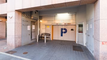 Selvstændig parkering (550 JPY pr. dag)