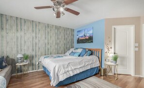 1 bedroom, desk, iron/ironing board, free WiFi