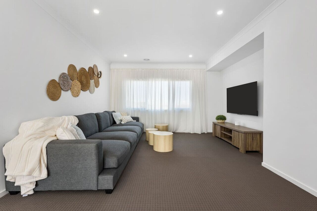 Escape to a quiet entretainment retreat
