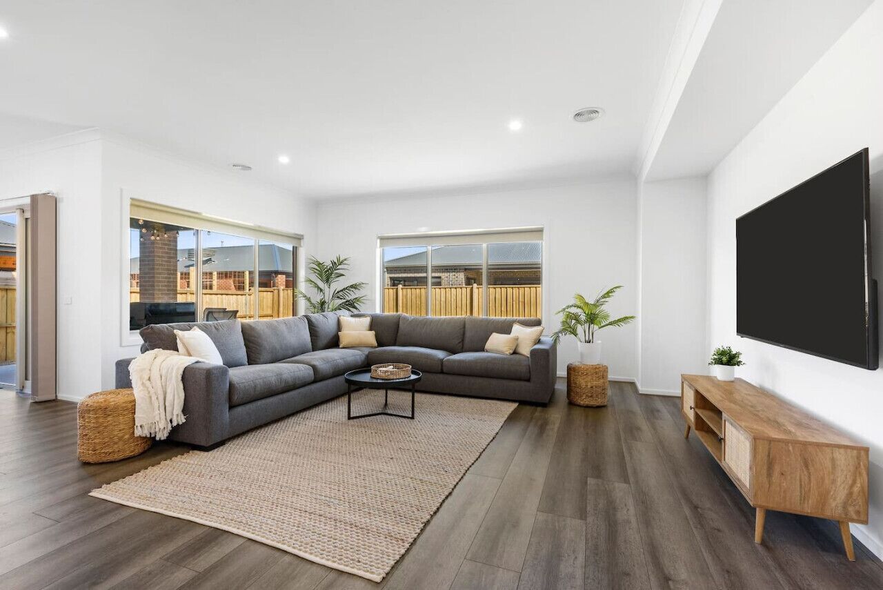 Spacious living area for comfort and relaxation.