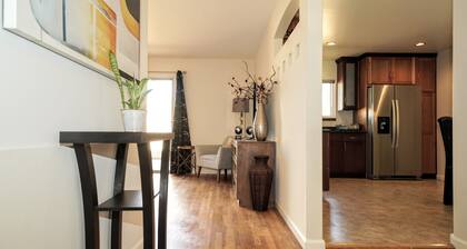 Charming 4B/2B near Cambrian - Work or vacation ready!