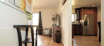 Charming 4B/2B near Cambrian - Work or vacation ready!