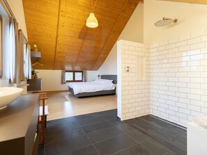 4 dormitoris i Internet 