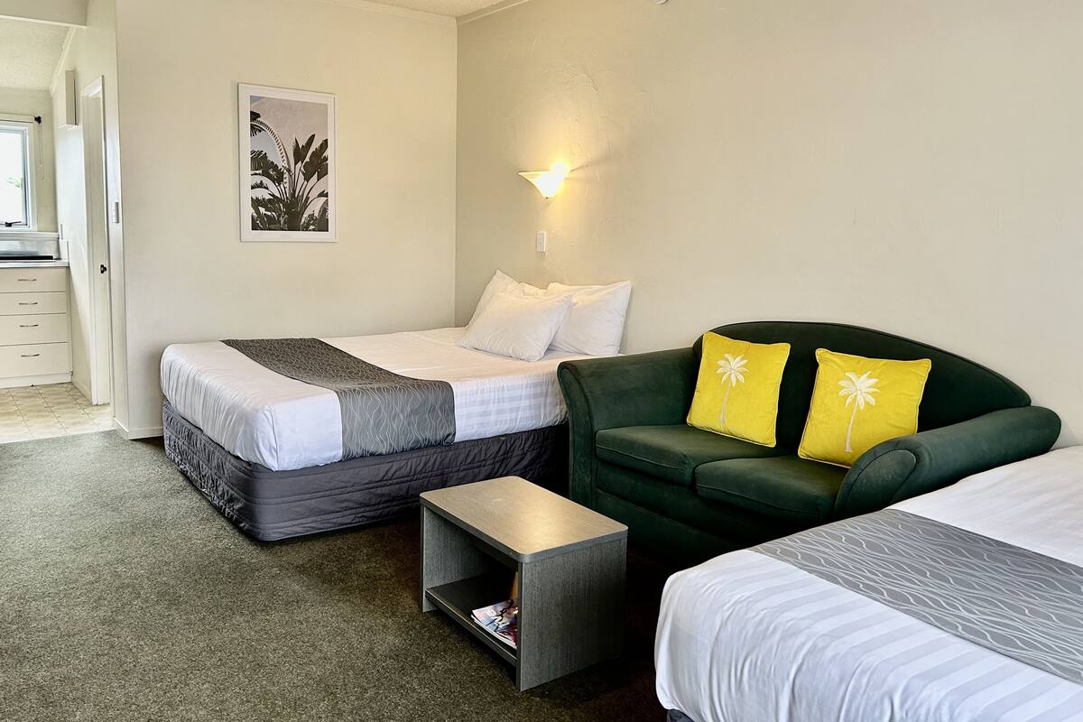 Desk, iron/ironing board, free WiFi, bed sheets