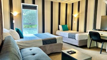 1 chambre, bureau, fer et planche Ă  repasser, Wi-Fi gratuit