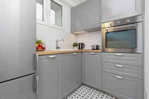 아파트, 침실 2개, 발코니 | 전용 주방 | 전자레인지, 오븐, 식기 세척기, 전기 주전자